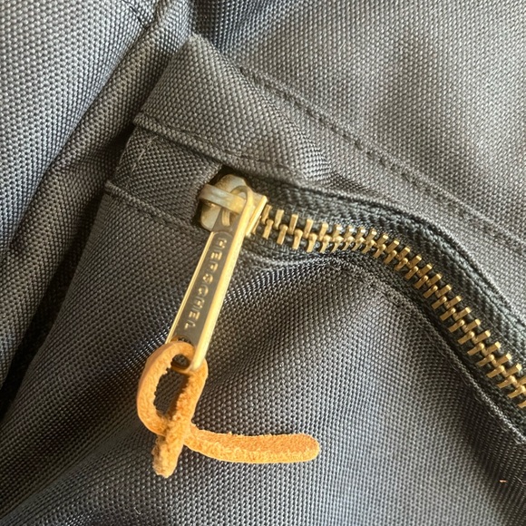 Herschel Backpack - Picture 2 of 3